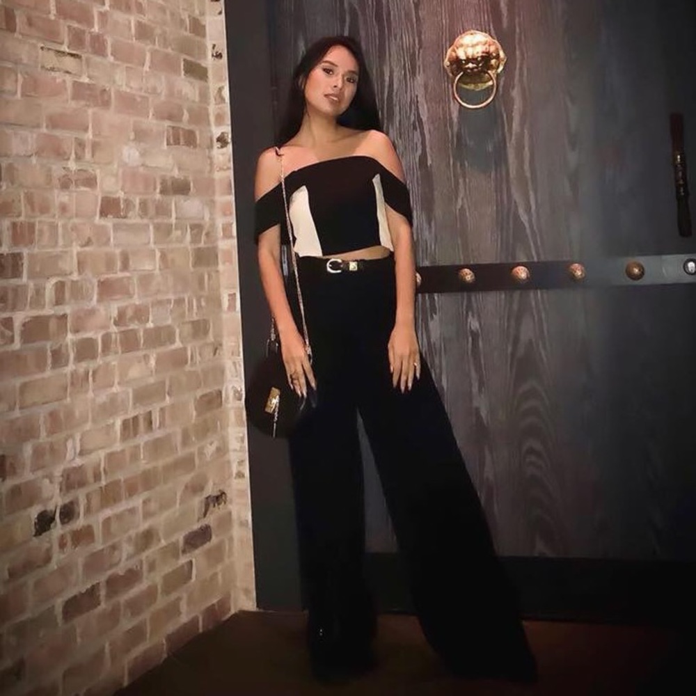 Off shoulder crop top